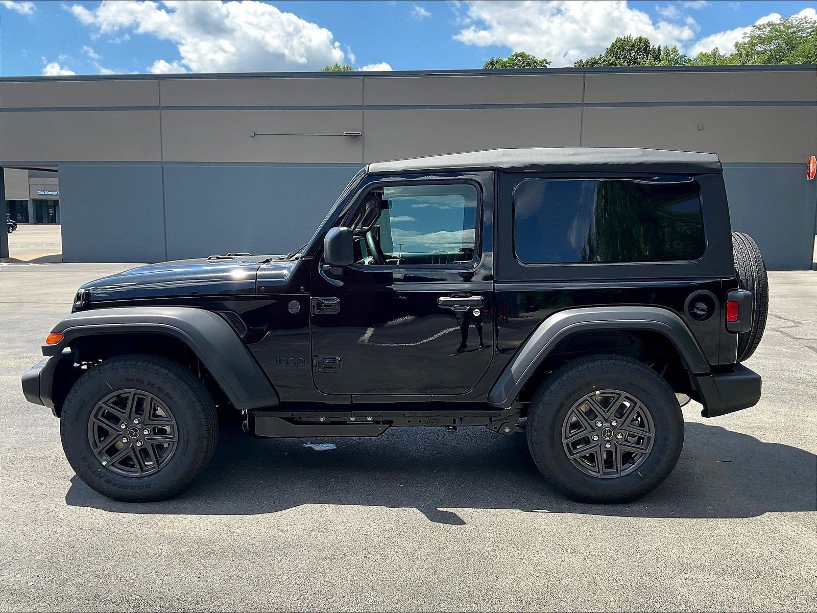 New 2026 Jeep Wrangler Sport AWD/4WD image 21