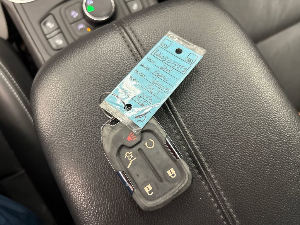 Used 2022 GMC Terrain SLT image 39