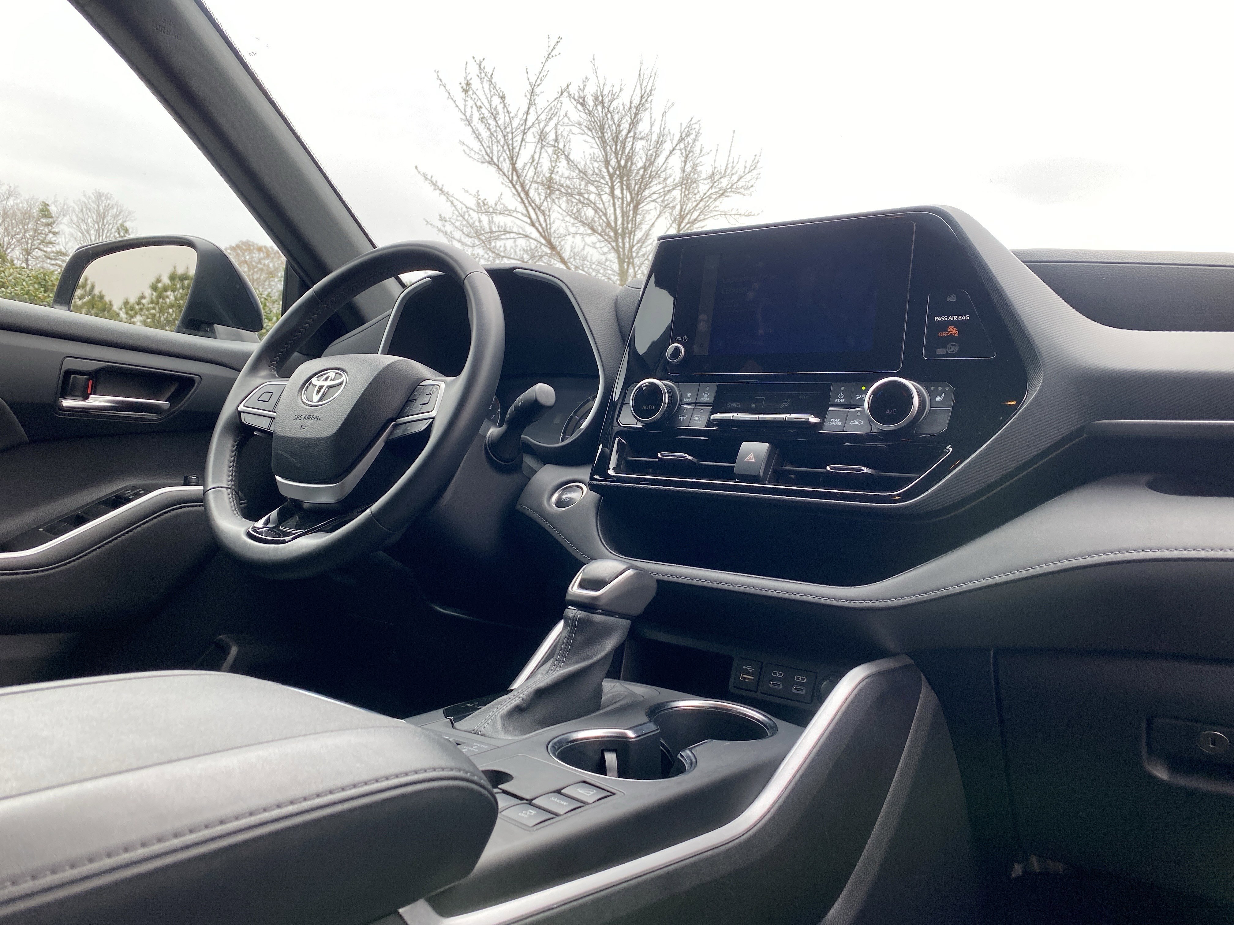 Used 2024 Toyota Highlander XSE image 48