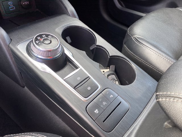 Used 2022 Ford Escape Titanium AWD/4WD image 13