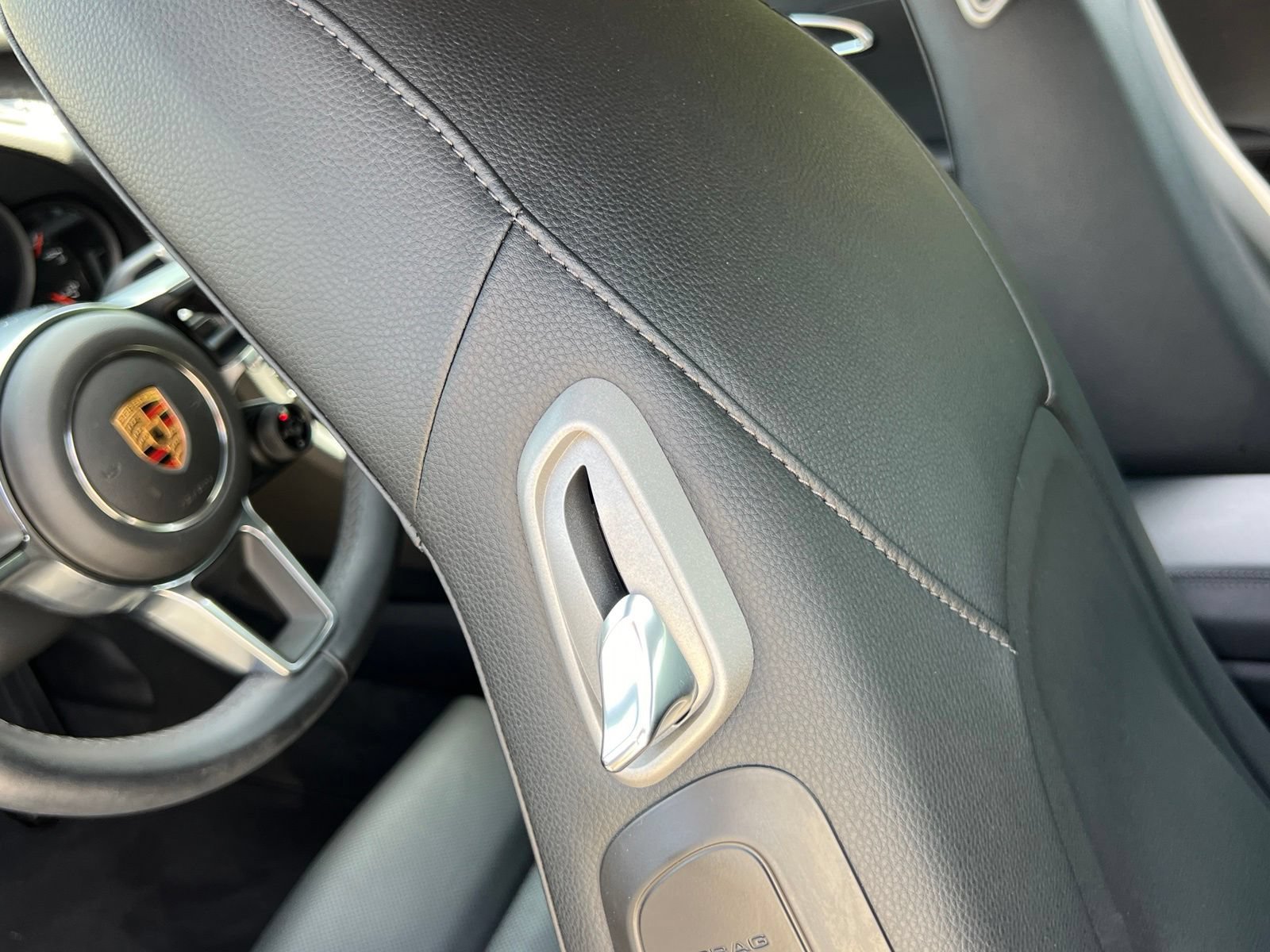 Certified 2019 Porsche 911 Carrera 4S AWD/4WD image 29