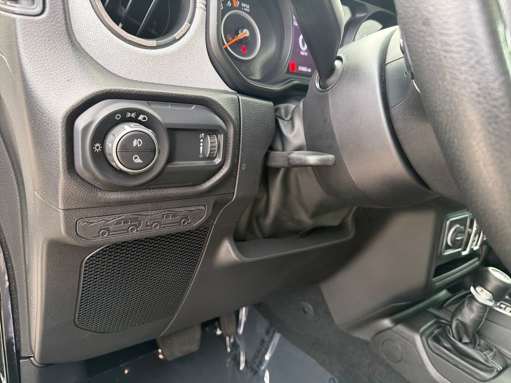 Used 2024 Jeep Gladiator Sport image 16