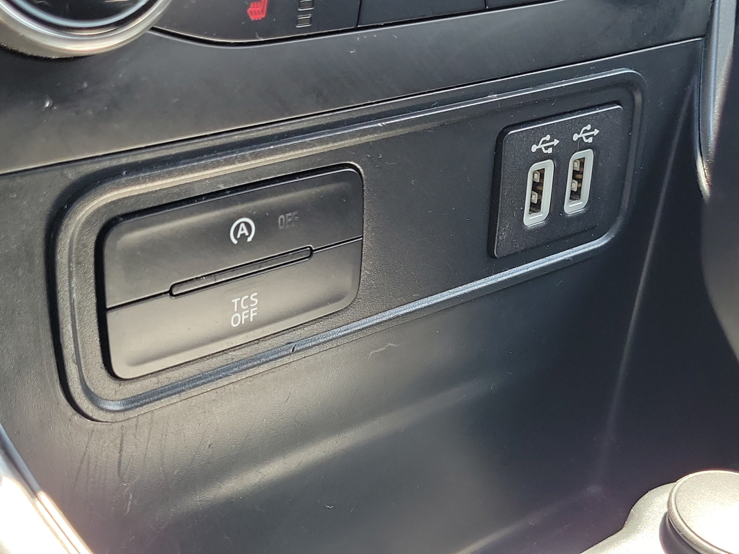 Used 2020 Ford EcoSport SE w/ SE Convenience Package FWD image 30