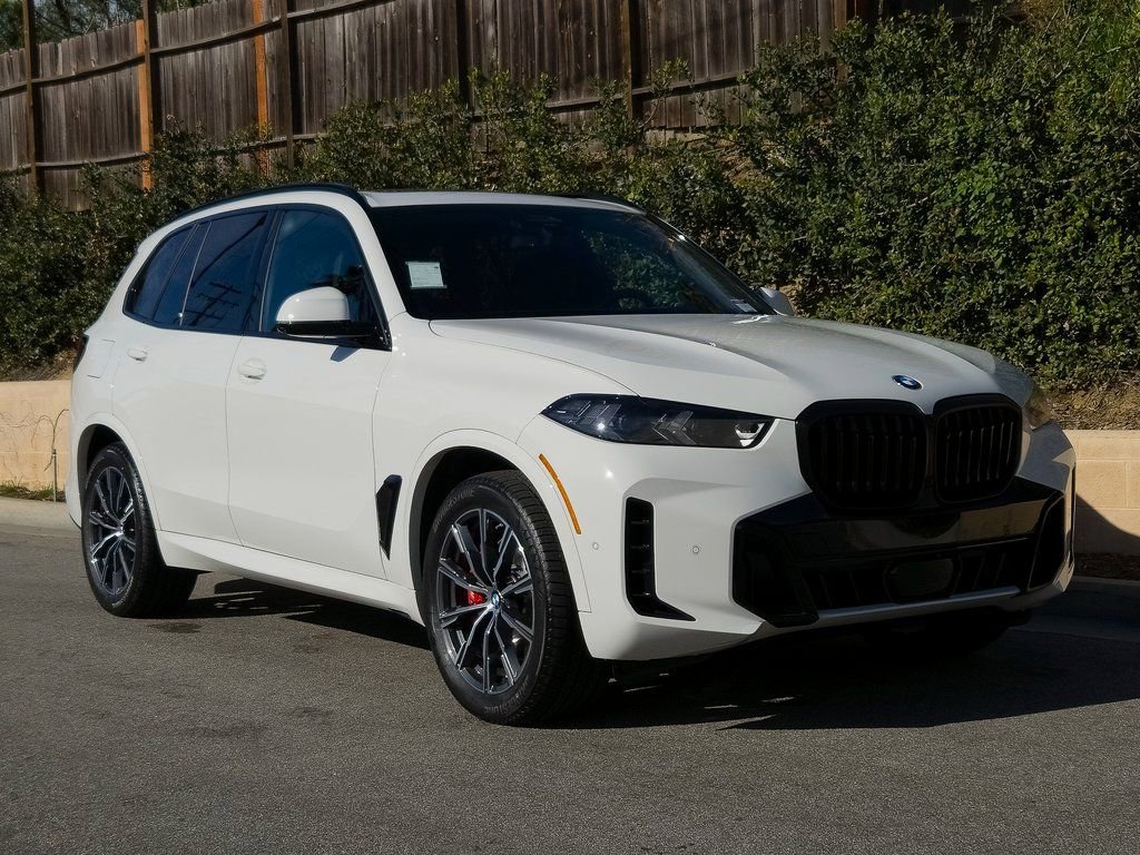 New 2026 BMW X5 xDrive40i w/ M Sport Package image 2