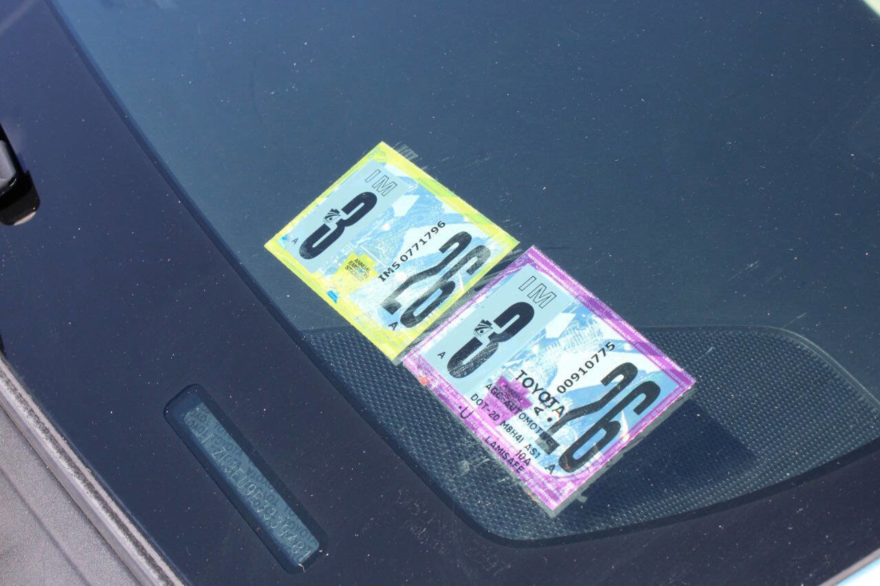 Used 2014 Toyota Prius V Three image 27