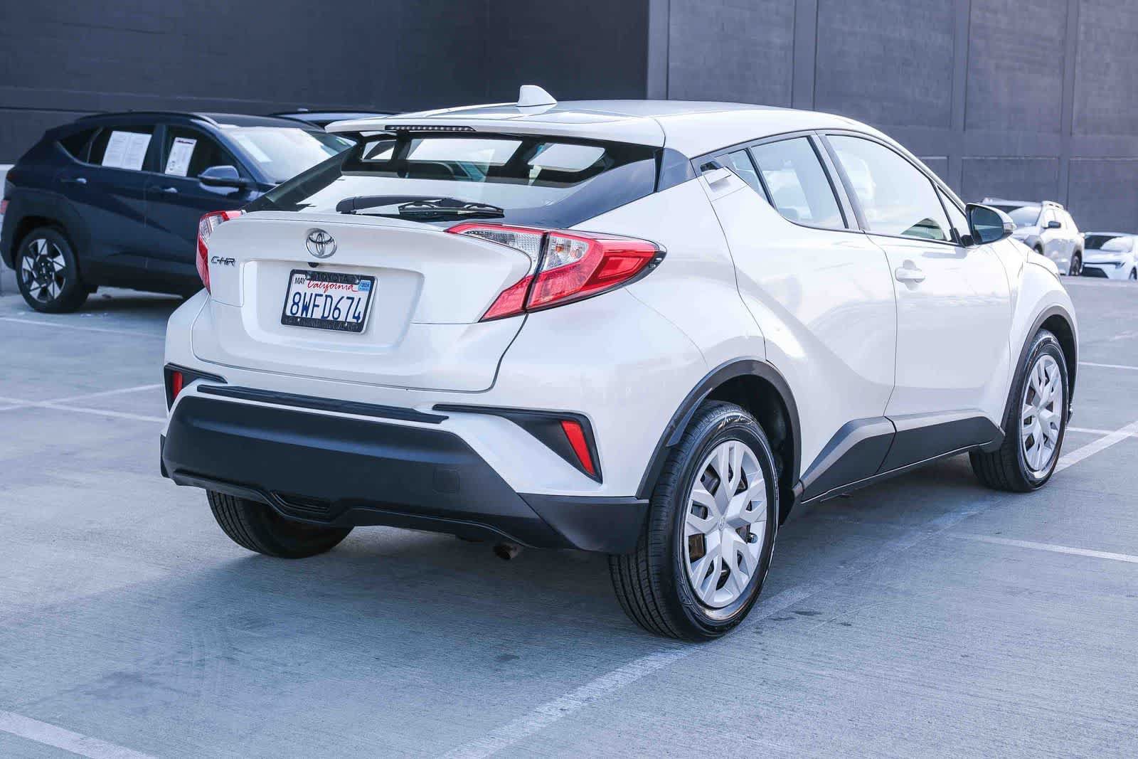 Certified 2021 Toyota C-HR LE FWD image 4