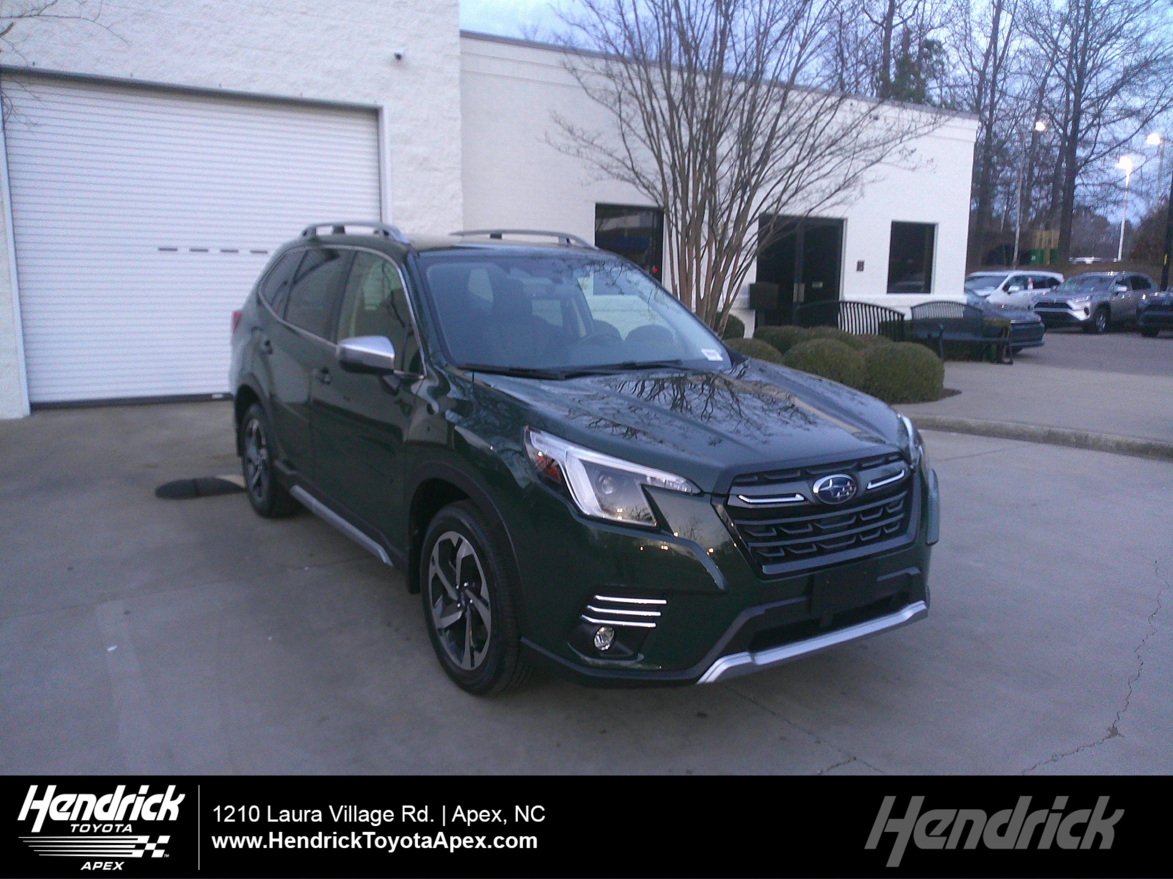 Used 2023 Subaru Forester Touring w/ Popular Package #2 image 1