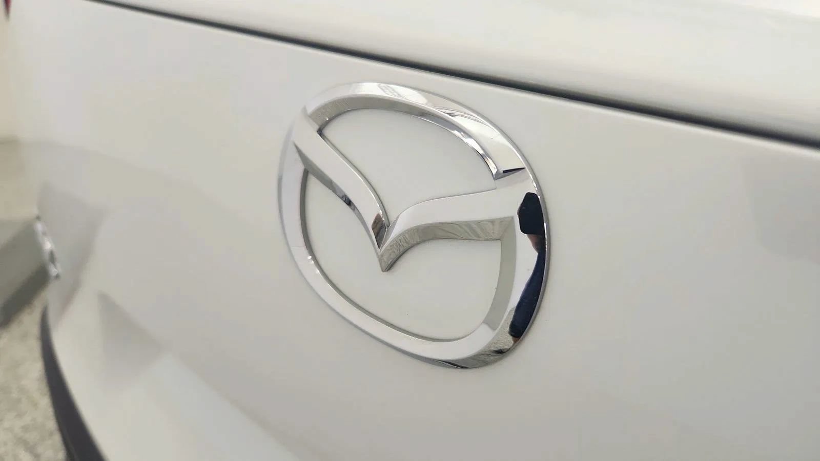 Used 2025 MAZDA CX-50 AWD 2.5 Hybrid w/ Premium Pkg image 34