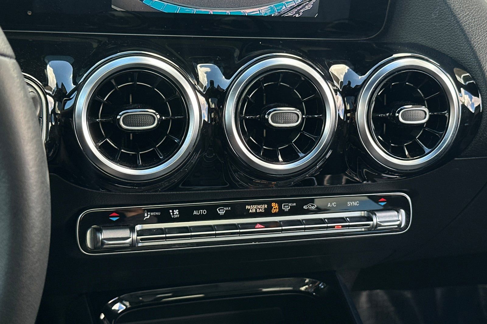 Certified 2022 Mercedes-Benz GLA 250 image 19