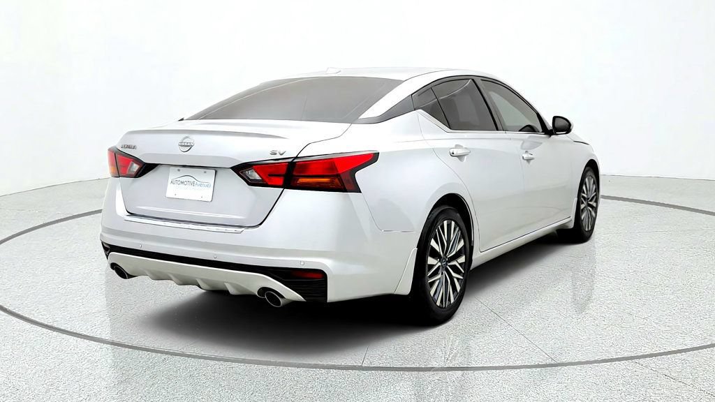 Used 2023 Nissan Altima 2.5 SV w/ SV Premium Package FWD image 5