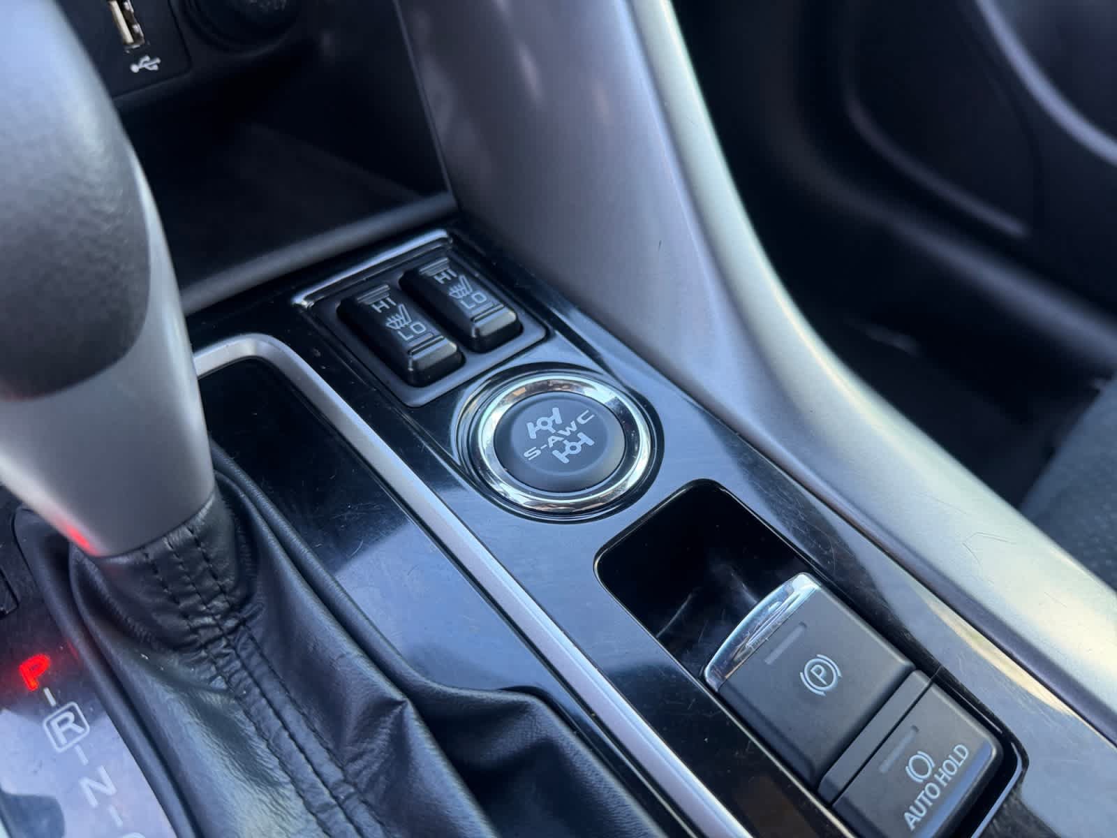 Used 2025 Mitsubishi Eclipse Cross AWD image 24