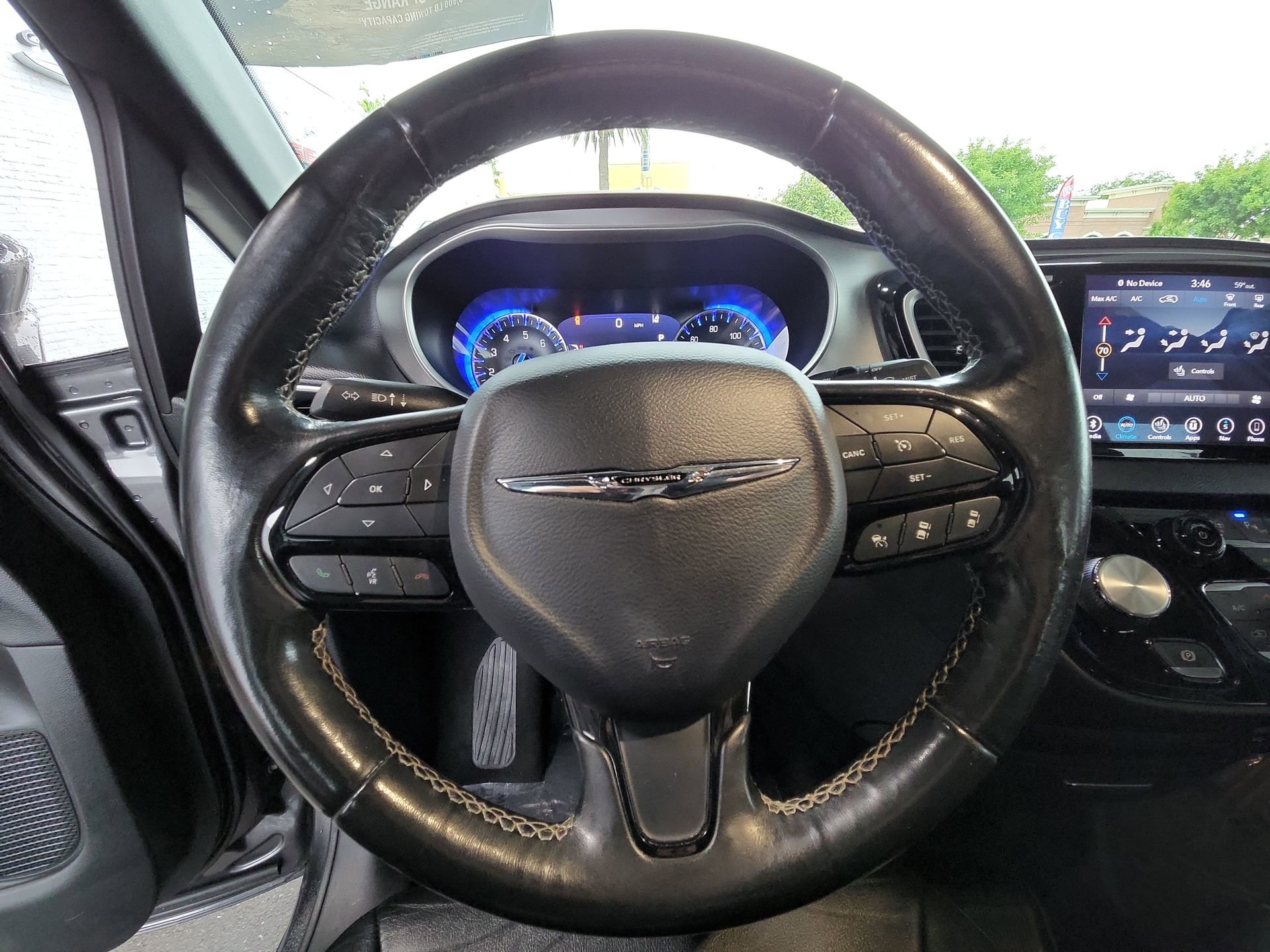 Certified 2020 Chrysler Pacifica Touring-L w/ Advanced Safetytec Group AWD/4WD image 11