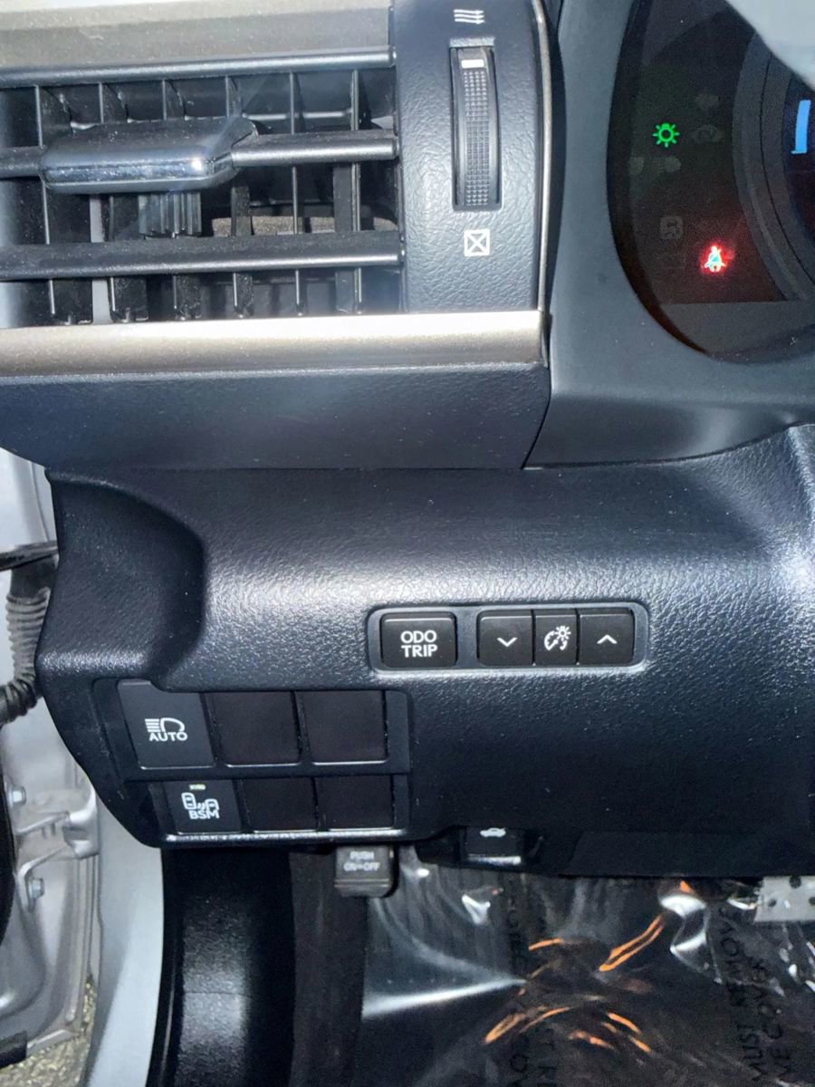 Used 2017 Lexus IS 300 F Sport w/ F Sport Package image 22