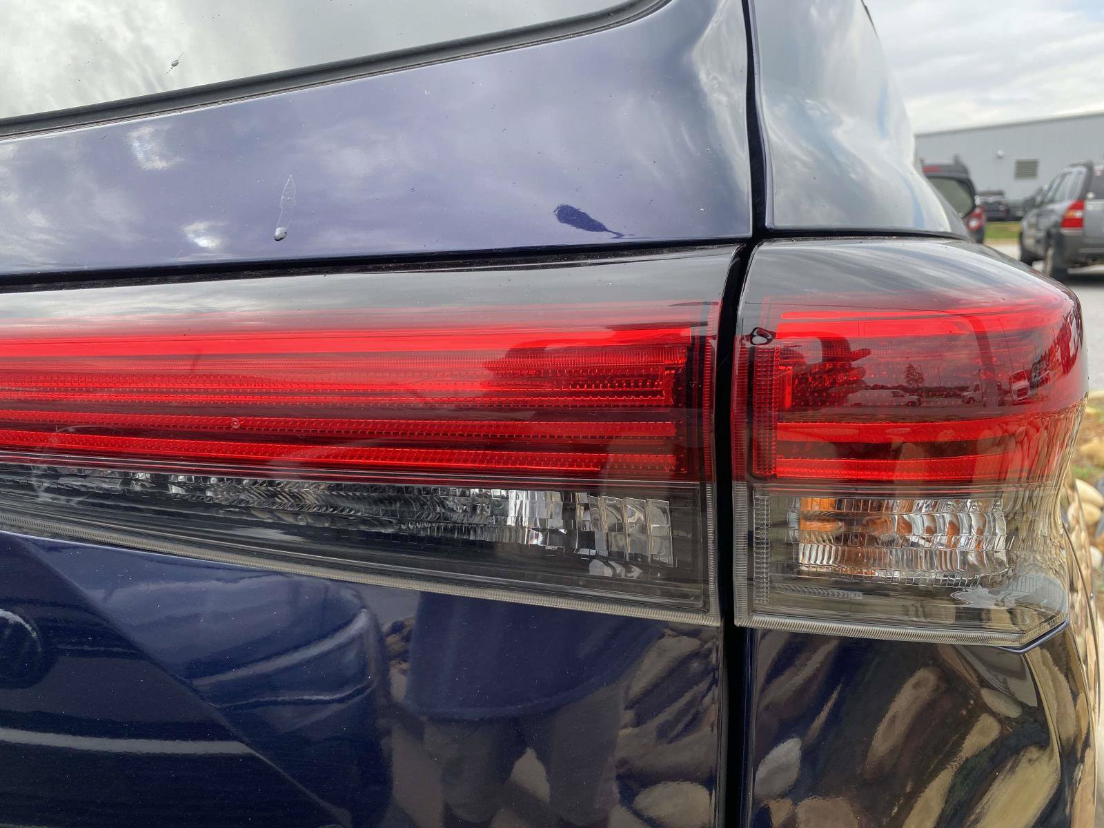 Used 2021 Toyota Highlander XLE FWD image 10