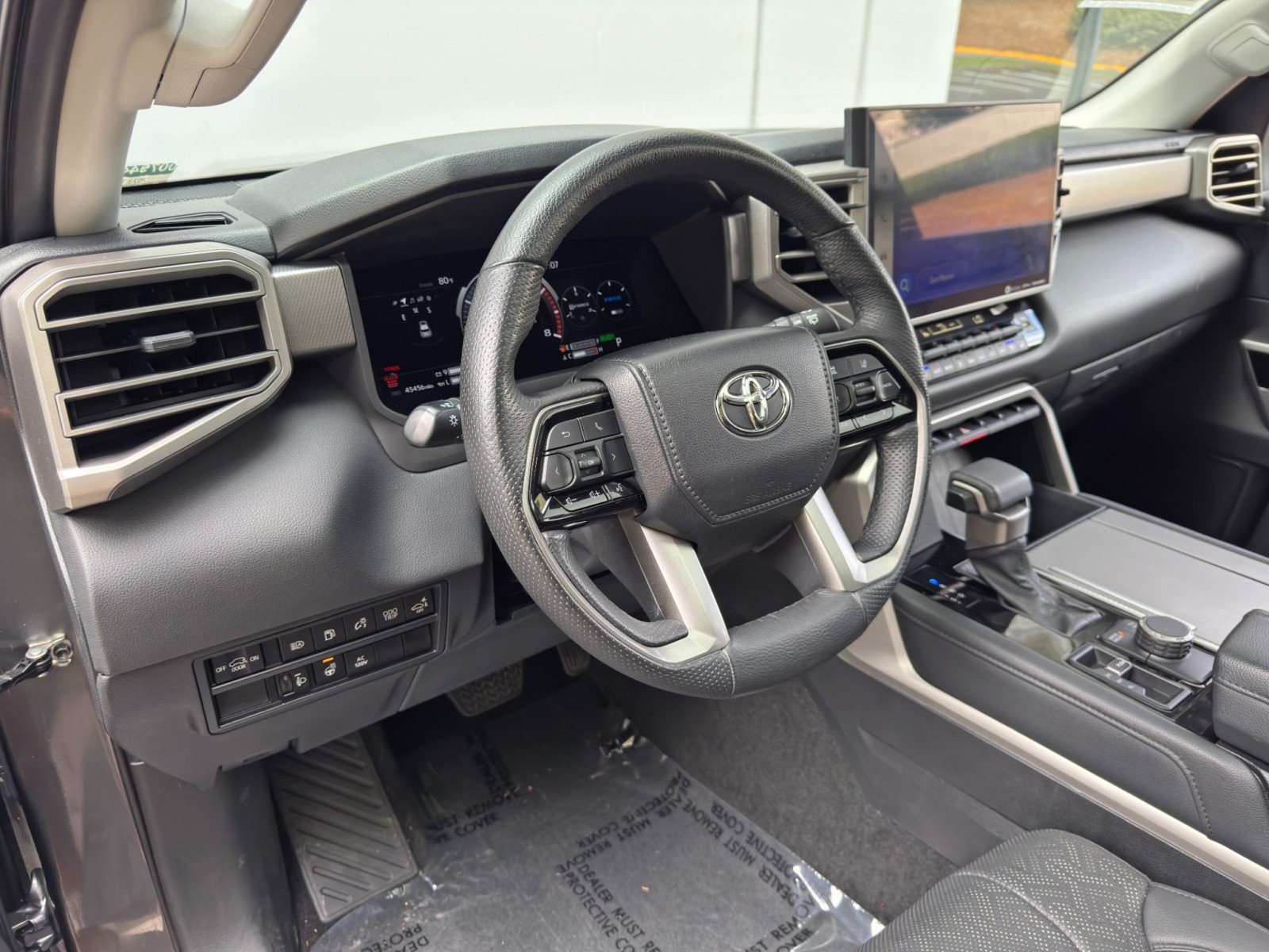 Used 2023 Toyota Sequoia Limited AWD/4WD image 14