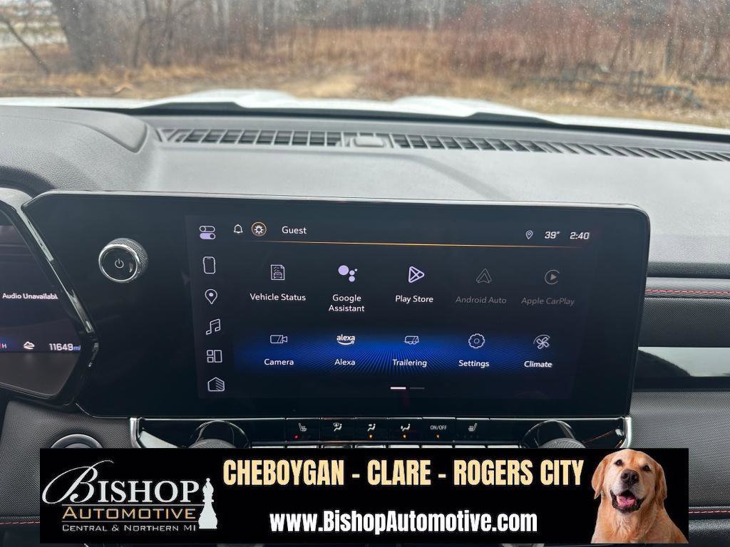 Used 2024 Chevrolet Colorado Z71 w/ Z71 Convenience Package 2 image 30