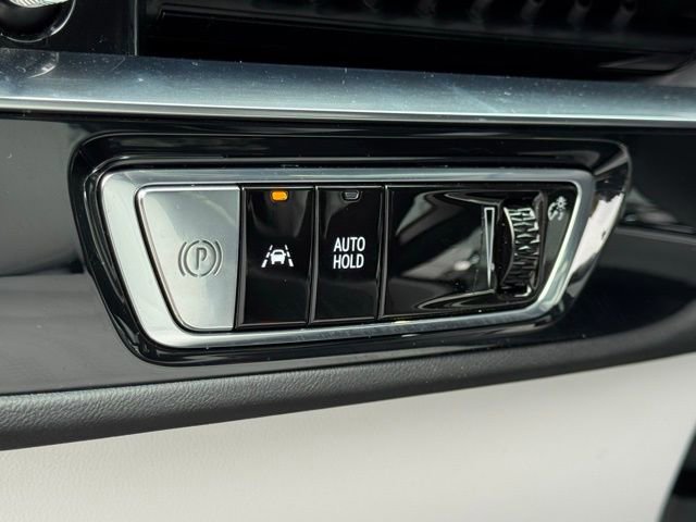 Certified 2024 Cadillac Lyriq Sport image 19