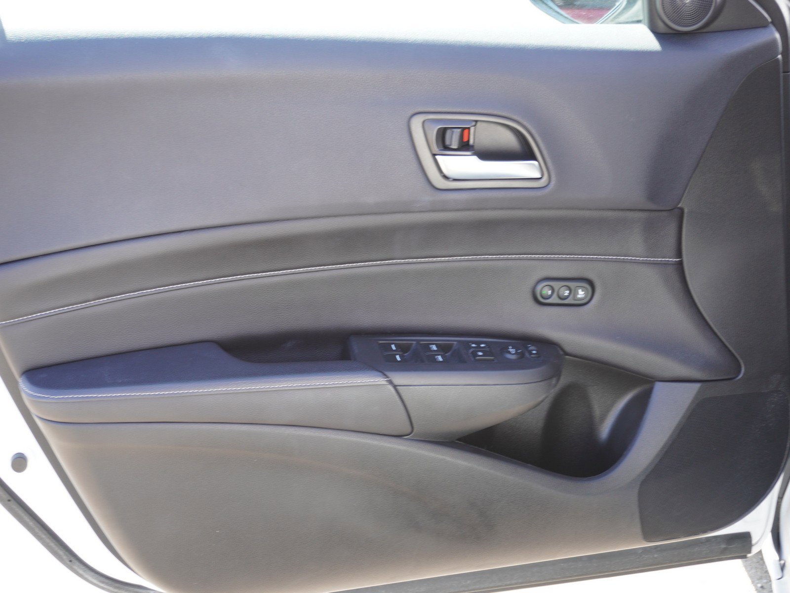 Used 2020 Acura ILX w/ Premium Package image 17