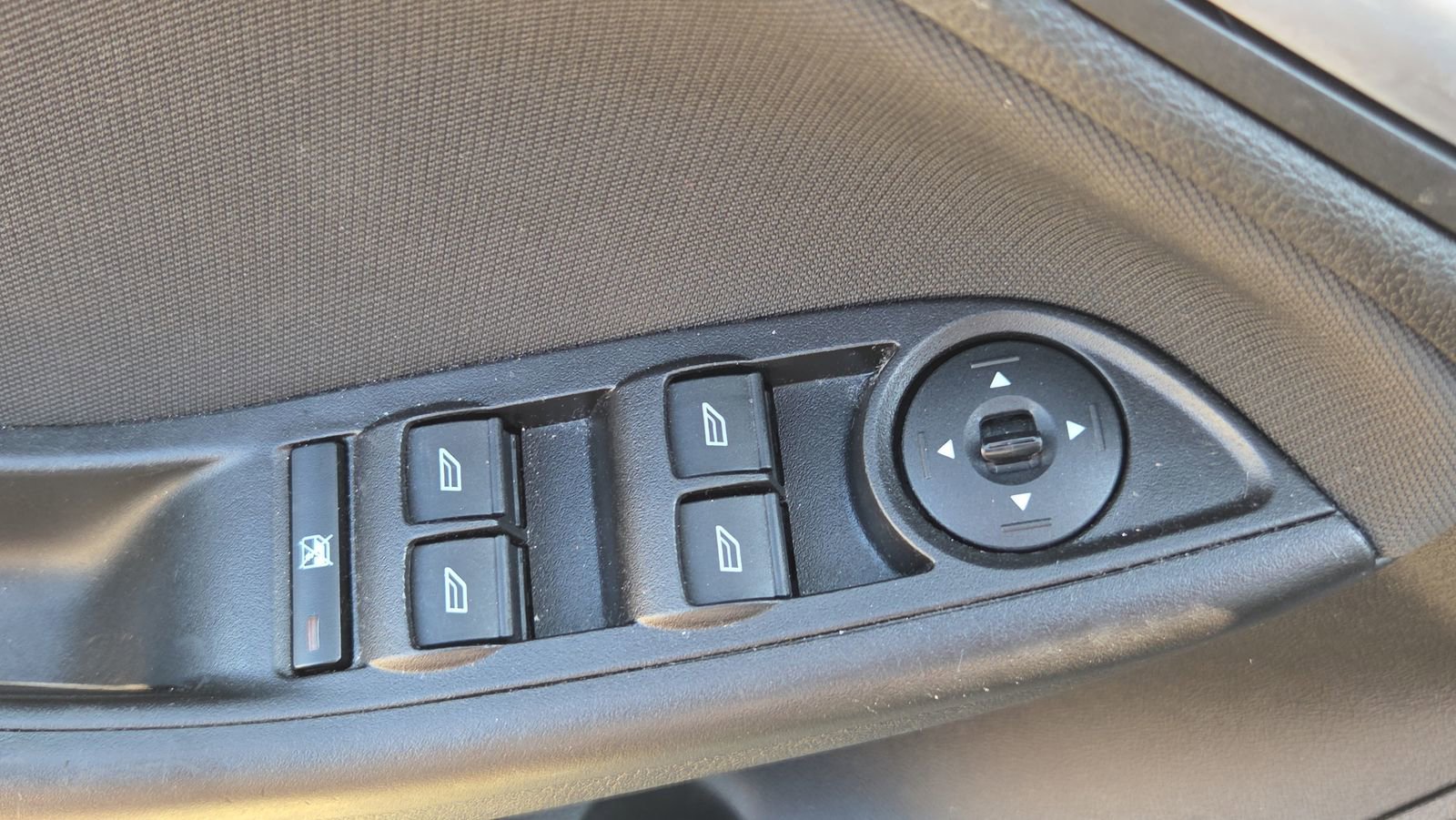 Used 2018 Ford Focus SE image 23