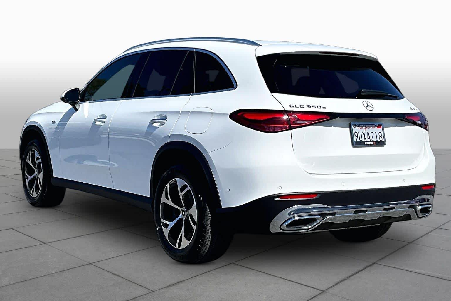 Used 2025 Mercedes-Benz GLC 350e 4MATIC image 11
