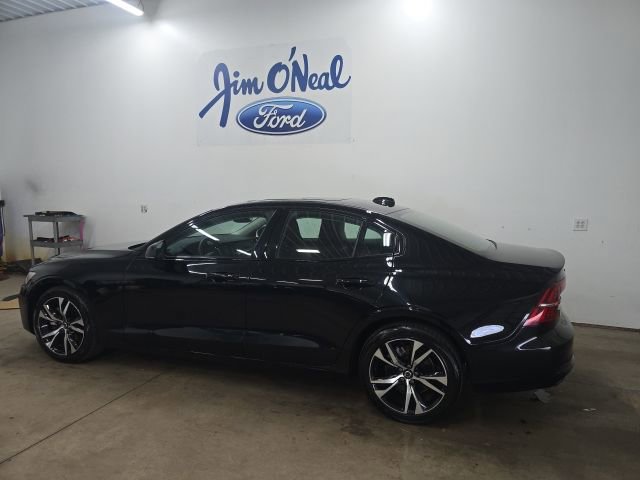 Used 2024 Volvo S60 B5 Core image 28