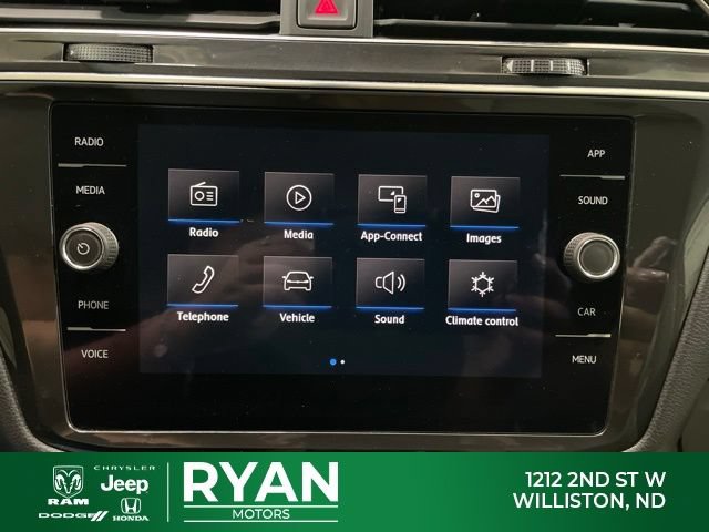 Used 2019 Volkswagen Tiguan SE FWD image 18