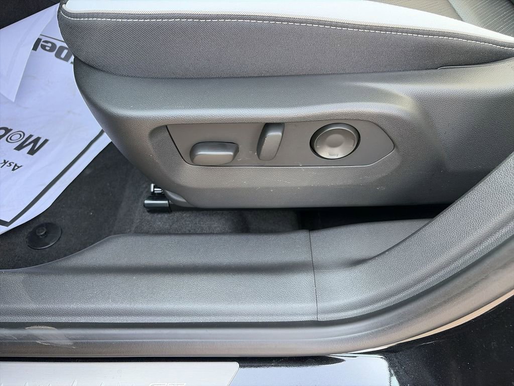 New 2026 Buick Envision Sport Touring image 18