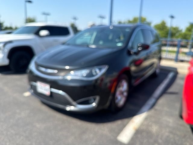 Used 2018 Chrysler Pacifica Touring-L Plus w/ Tire & Wheel Group