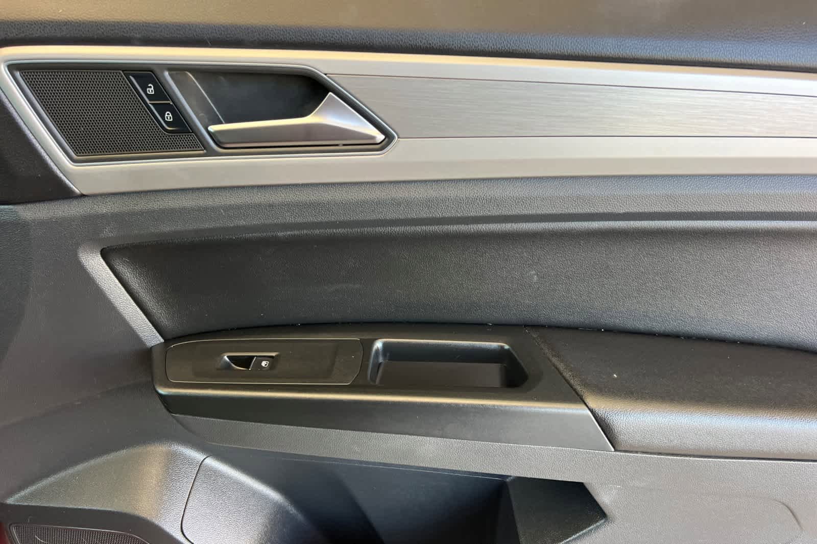 Used 2018 Volkswagen Atlas SE FWD image 20