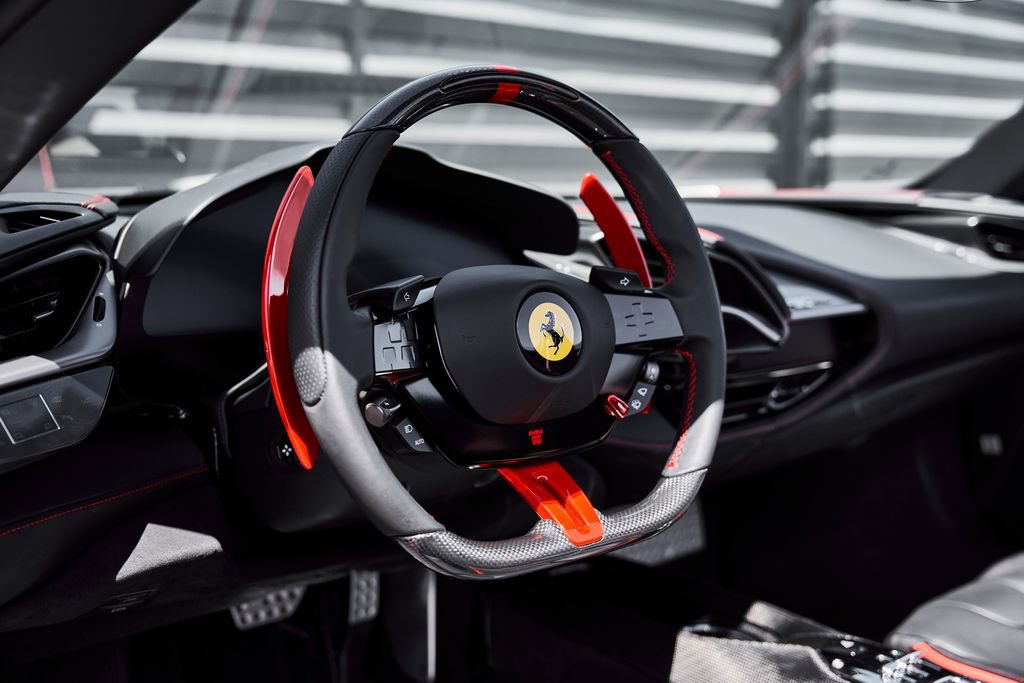 Used 2025 Ferrari SF90 Spider image 46