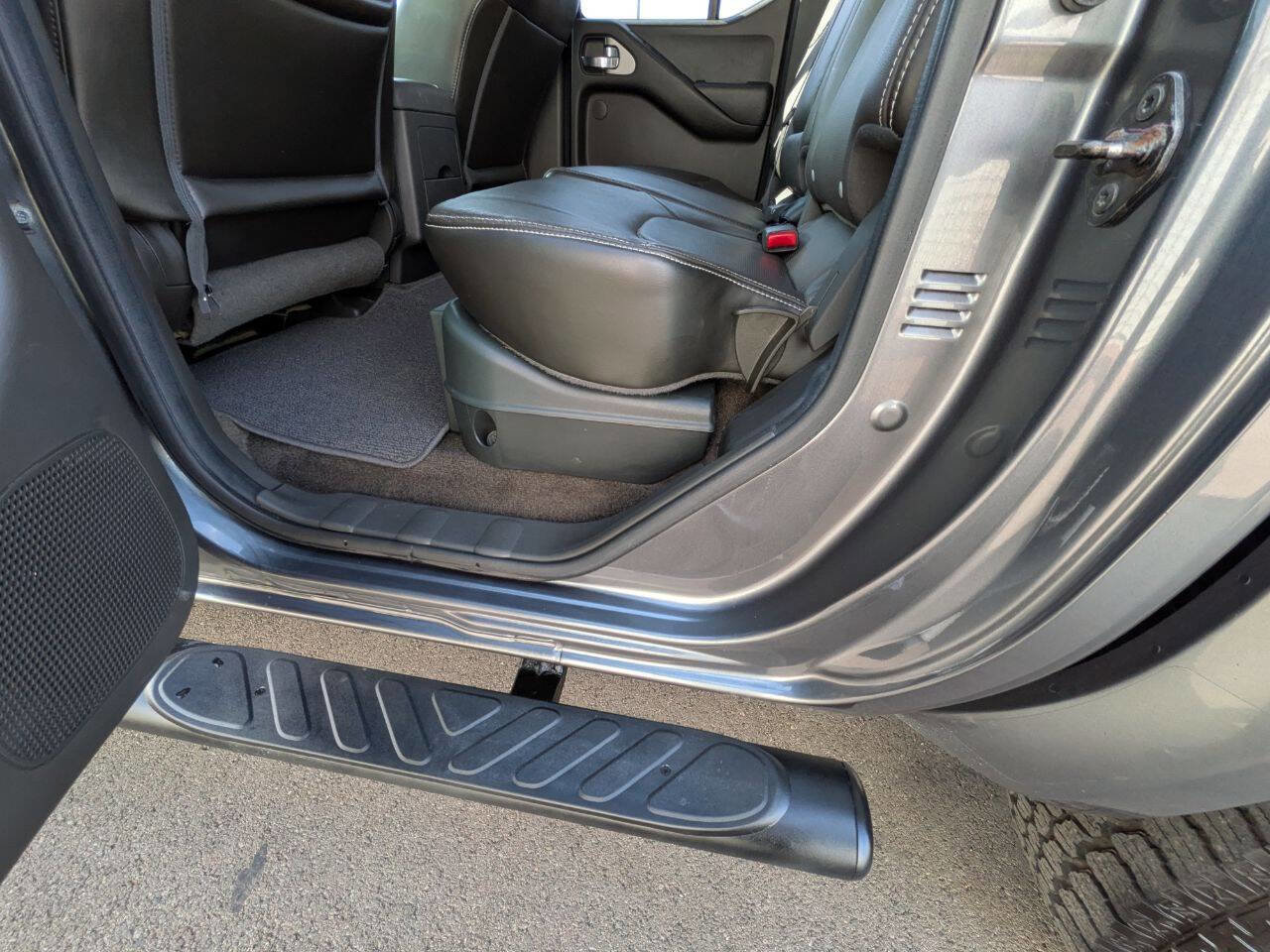 Used 2016 Nissan Frontier PRO-4X AWD/4WD image 23