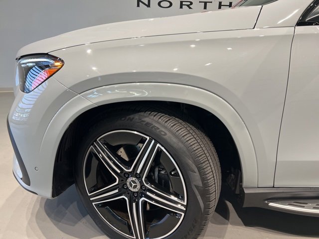 Used 2025 Mercedes-Benz GLE 450e 4MATIC w/ AMG Line Exterior image 12