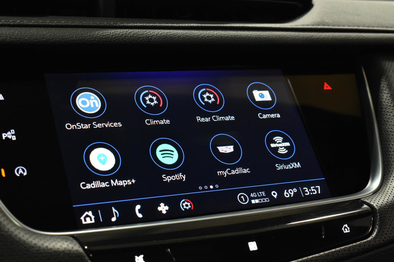 Used 2021 Cadillac XT5 Premium Luxury image 16