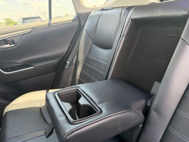 Used 2021 Toyota RAV4 Limited AWD/4WD image 26