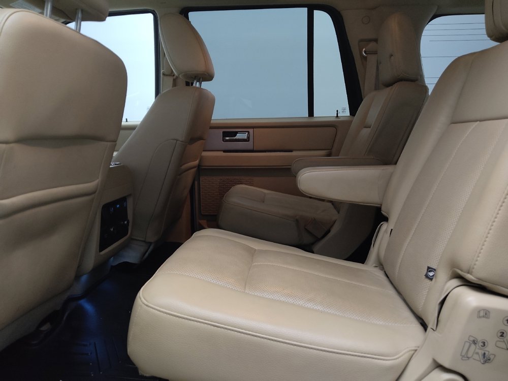 Used 2017 Ford Expedition EL Limited w/ Equipment Group 301A RWD image 18