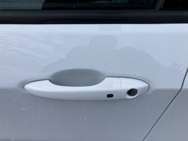 Used 2023 Jeep Compass Altitude w/ Convenience Group image 17