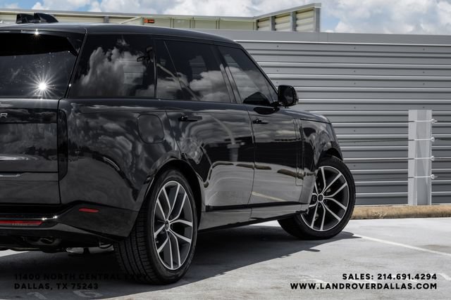 New 2026 Land Rover Range Rover Long Wheelbase SE AWD/4WD image 11