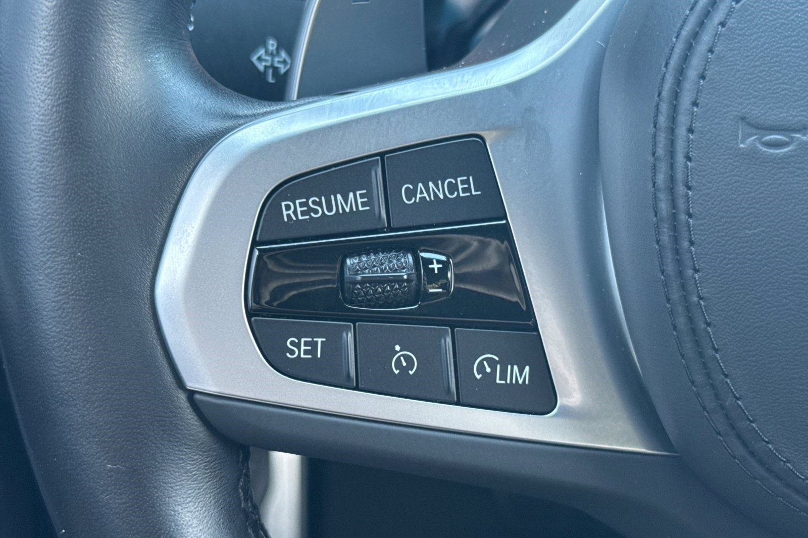 Certified 2023 BMW M550i xDrive image 29