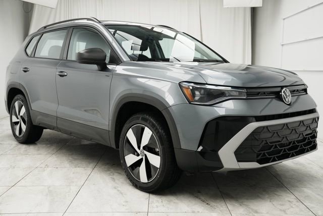 Used 2025 Volkswagen Taos S image 1