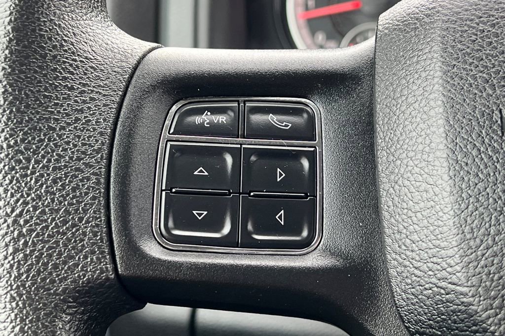 Used 2018 RAM 1500 Classic SLT image 22