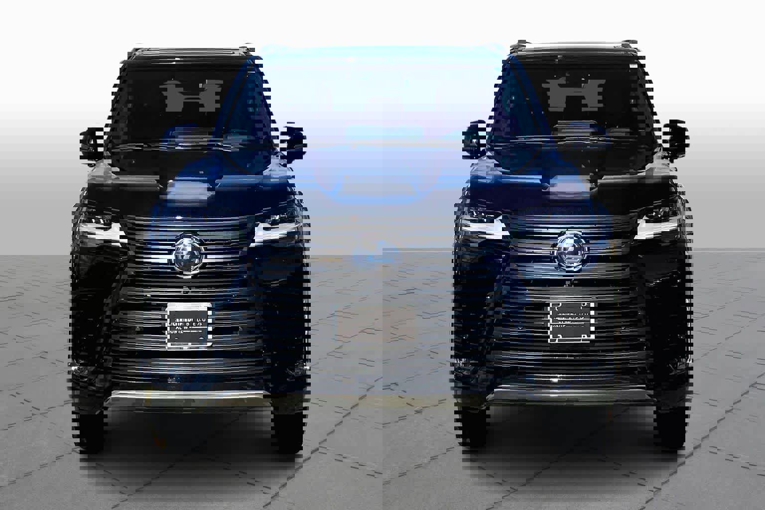 Used 2024 Lexus LX 600 4WD w/ Appearance Package image 4