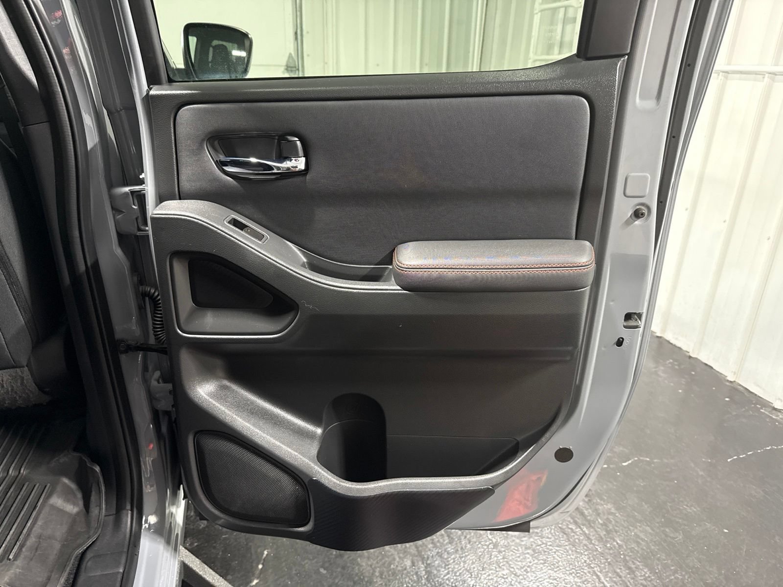 Used 2022 Nissan Frontier PRO-4X w/ Off-Road Protection Package AWD/4WD image 15