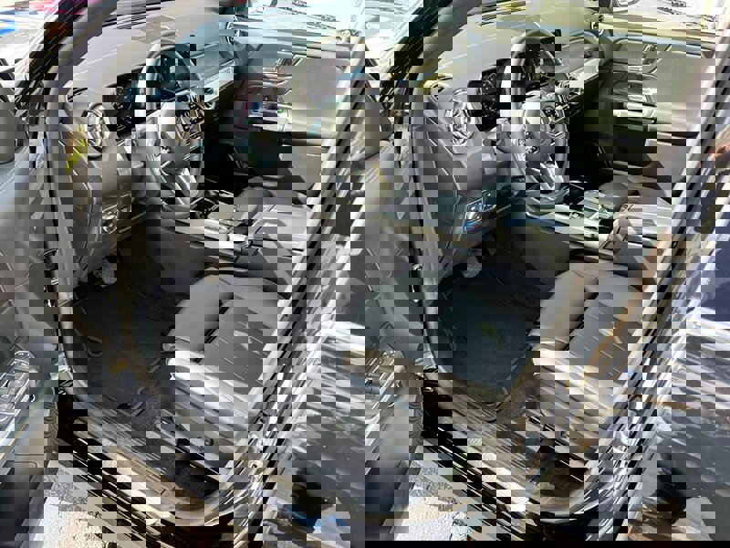 Used 2023 Mercedes-Benz EQB 300 4MATIC image 14