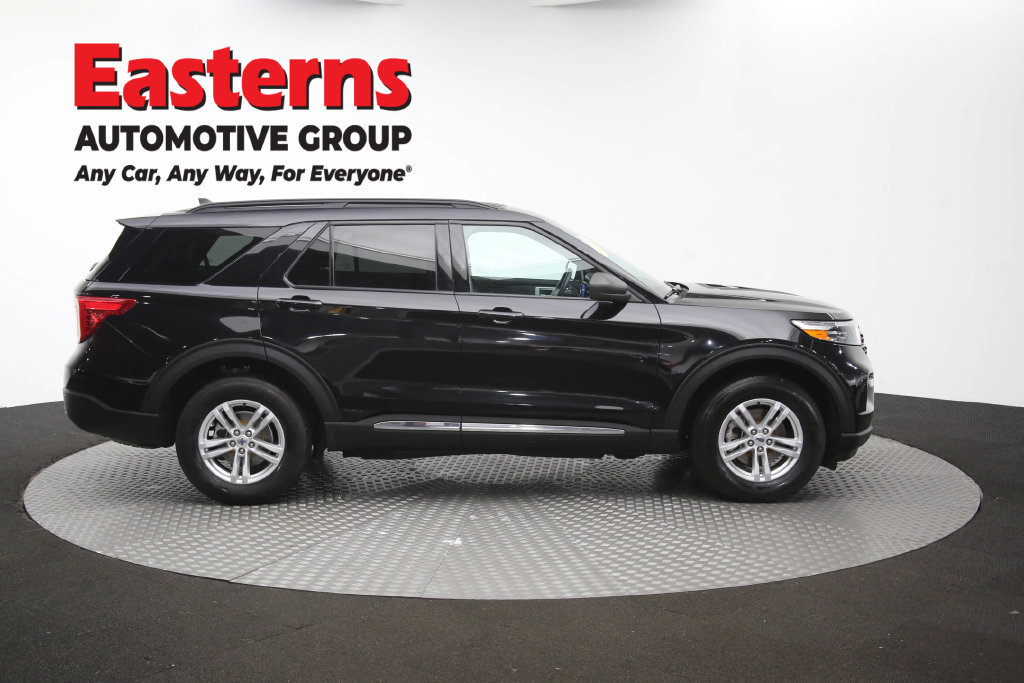 Used 2023 Ford Explorer XLT w/ Equipment Group 202A AWD/4WD image 47