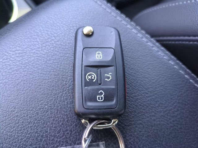 Used 2022 Volkswagen Passat 2.0T SE image 33