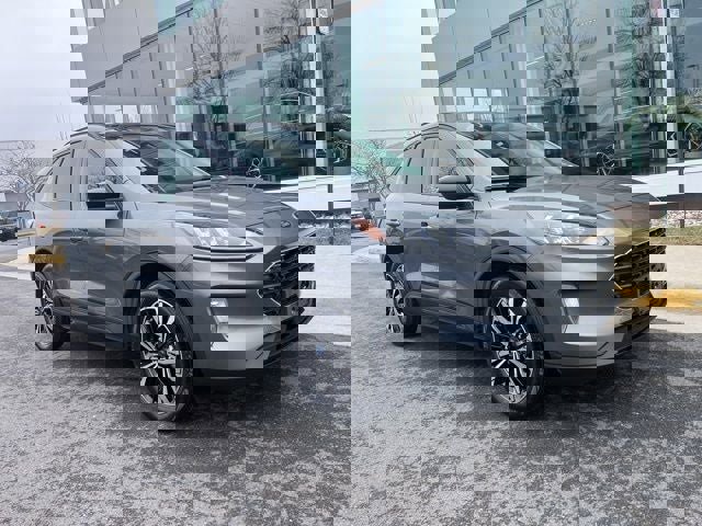 Used 2022 Ford Escape SEL w/ SEL Stealth AWD Package