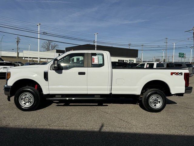 Used 2017 Ford F250 XL w/ Power Equipment Group image 2