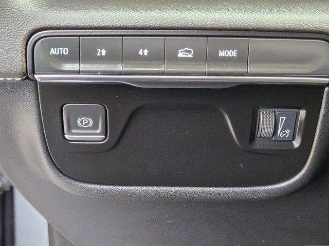 Used 2023 Cadillac Escalade Luxury AWD/4WD image 29