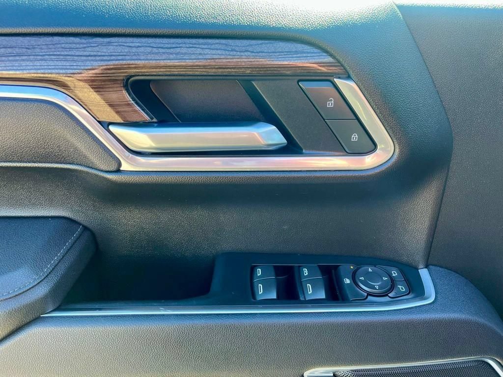 New 2025 Chevrolet Silverado 1500 LT AWD/4WD image 9