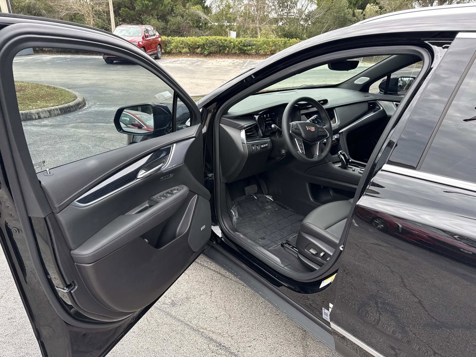 Used 2025 Cadillac XT5 Premium Luxury w/ Technology Package image 18